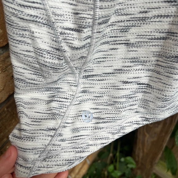 lululemon athletica Gray and White Tank Top - Picture 3 of 3